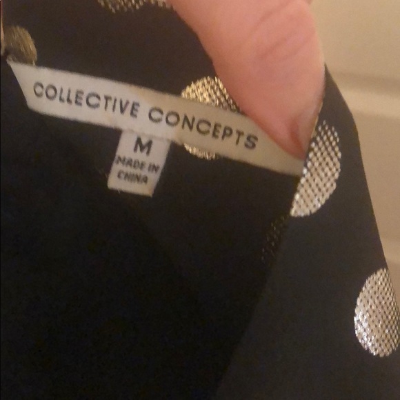 Black blouse with gold polka dots - Picture 6 of 6